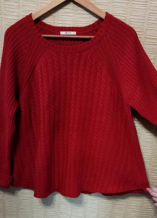 Красная теплая кофта свитер трапеция в косах