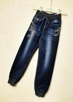 Yuke jeans брендовые джинсы синие котоновые с термостразами пояс резинка детские на девочку 4-6лет1 фото