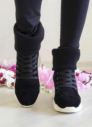 Демисезонные ботинки сникерсы женские из натуральной замши с трикотажным довязом sneakers тed10 фото