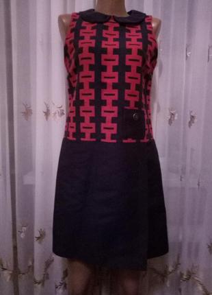 Платье синее с красным узором