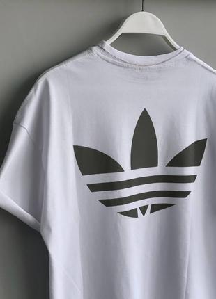 Футболка adidas с рефлективным лого футболка adidas з рефлективним лого7 фото