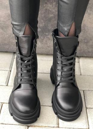 Демісезонні/ зимові високі шкіряні жіночі черевики берца на тракторній підошві з протекторами 36 - 37 розмір10 фото