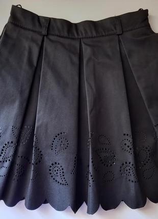 Школьная юбка с перфорацией 2