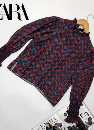 Блуза блузка прямого кроя в принт оригинальные рукава от бренда zara m