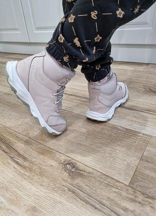 Черевики new balance для дівчинки 5