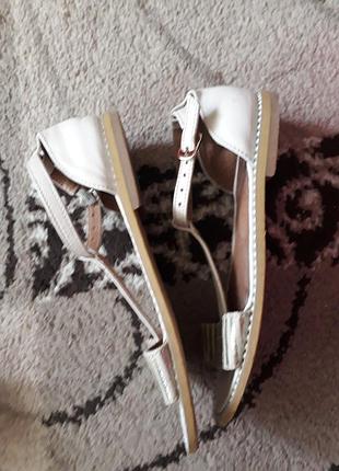 Босоніжки 3