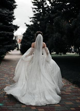 Весільна сукня