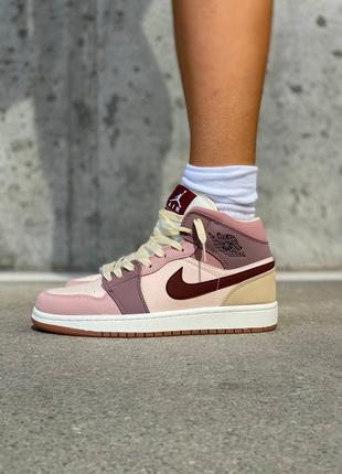 Кросівки nike air jordan 1 white beige brown burgundy1 фото