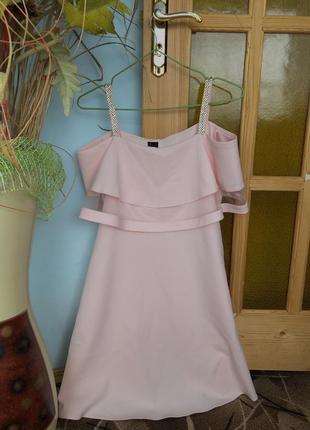 Ніжно рожева сукня