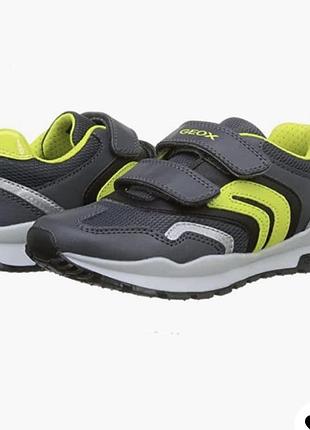 Дитячі кросівки geox для хлопчика