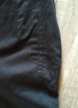 Радикально черные укороченные хлопковые брюки с эластаном4 фото