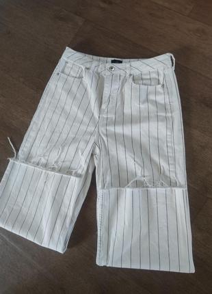 Белые широкие джинсы в полоску, кюлоты3 фото