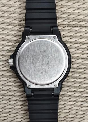Оригінальний чоловічий годинник q&amp;q v02a-007vy3 фото