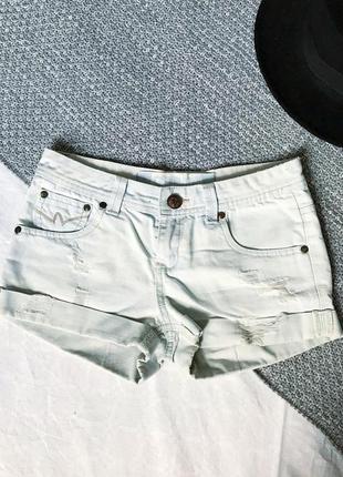 Шорти