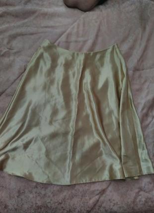 Юбка атласная золотистая