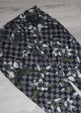 Принтовані штани в клітинку asos