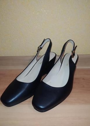 Стильні туфельки