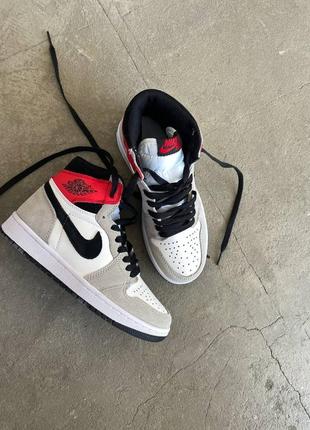 Кросівки жіночі nike air jordan retro 1 grey red/кроссовки женские найк аир джордан рэтро 14 фото