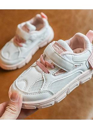 Кросівки дитячі 2