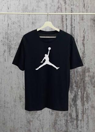 Футболка чёрная с коротким рукавом nike air jordan