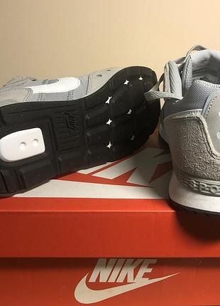Кросівки nike venture runner (us 8) 3