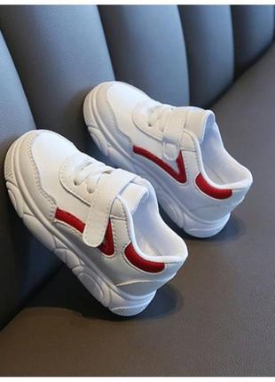 Кросівки дитячі 4