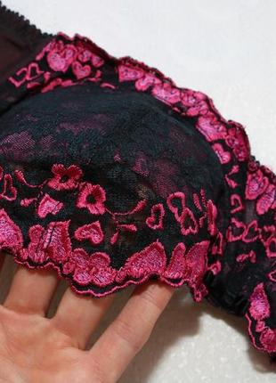 80d-36d полумягкий бюстгальтер с игривой вышивкой (внутри чашек хлопок!)