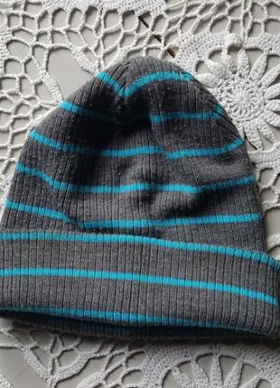 Базова сіра в блакитну смужку шапка біні унісекс