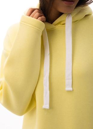 Женское трикотажное теплое на флисе платье с капюшоном желтое голубое3 фото