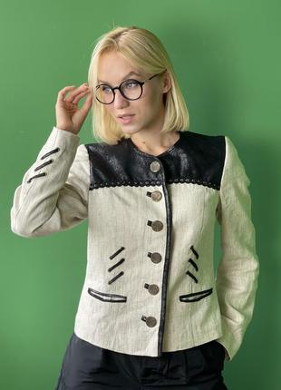 Лляний австрійський піджак жакет у вінтажному стилі с акцентними ґудзиками