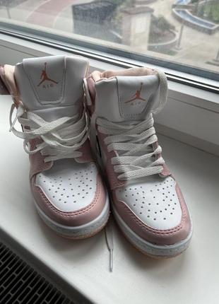 Кросівки Air jordan