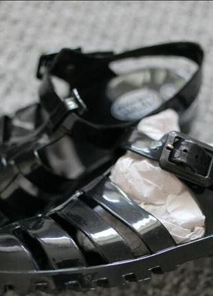 Новые женские сандалии гладиаторки