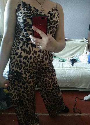 Комбинезон шикарный