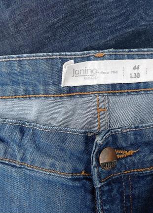 Стильні джинси із дирками5 фото