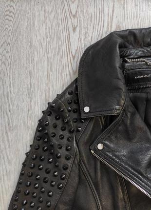 Чорна натуральна шкіряна куртка-косуха з шипами кнопками блискавками кишенями karen millen9 фото