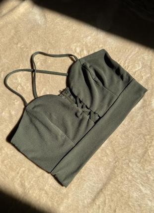 Стильний топ у кольорі хакі