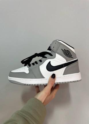 Кроссовки женские nike air jordan 1 high smoke grey