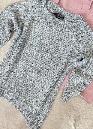 Сірий светр з асиметричним низом 🔥1 фото