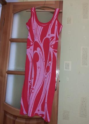 Довге червоне вязане плаття з розрізами довге в'язане плаття2 фото
