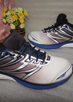 Класні кросівки ~xp-trainer~ р 41-41.5