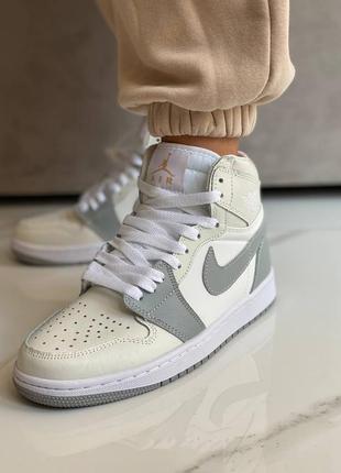 Женские высокие кожаные кроссовки nike air jordan retro #найк1 фото