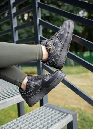 Жіночі кросівки nike air force 1 black x lv

женские кроссовки найк8 фото