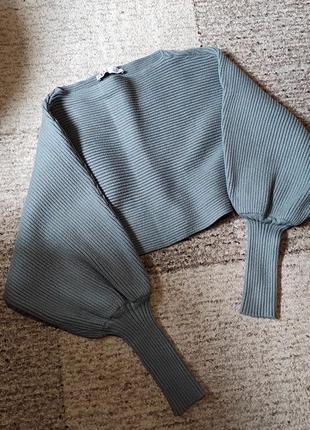 Оригинальный укороченный свитер zara