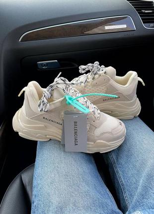 Женские кроссовки balenciaga triple s beige8 фото