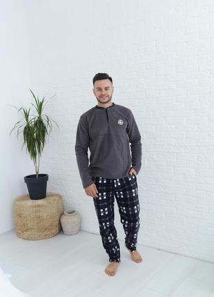 Чоловічій костюм
pijamoni
кофта и штаны
флис
турция