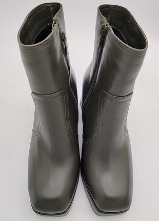 Шкіряні жіночі ботильйони черевики демісезонні хакі на каблуку 40 женские ботинки patterns