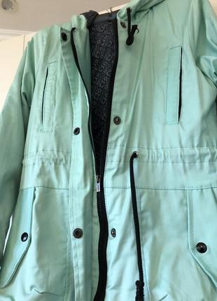 Демисезонная куртка с капюшоном парка мятного бирюзового цвета + подарок3 фото