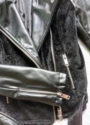 Черная теплая кожанка косуха с поясом искусственным мехом спереди куртка эко кожа8 фото
