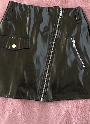 Спідниця лакована