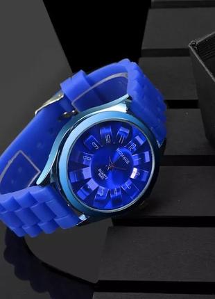 Стильные часы синие7 фото
